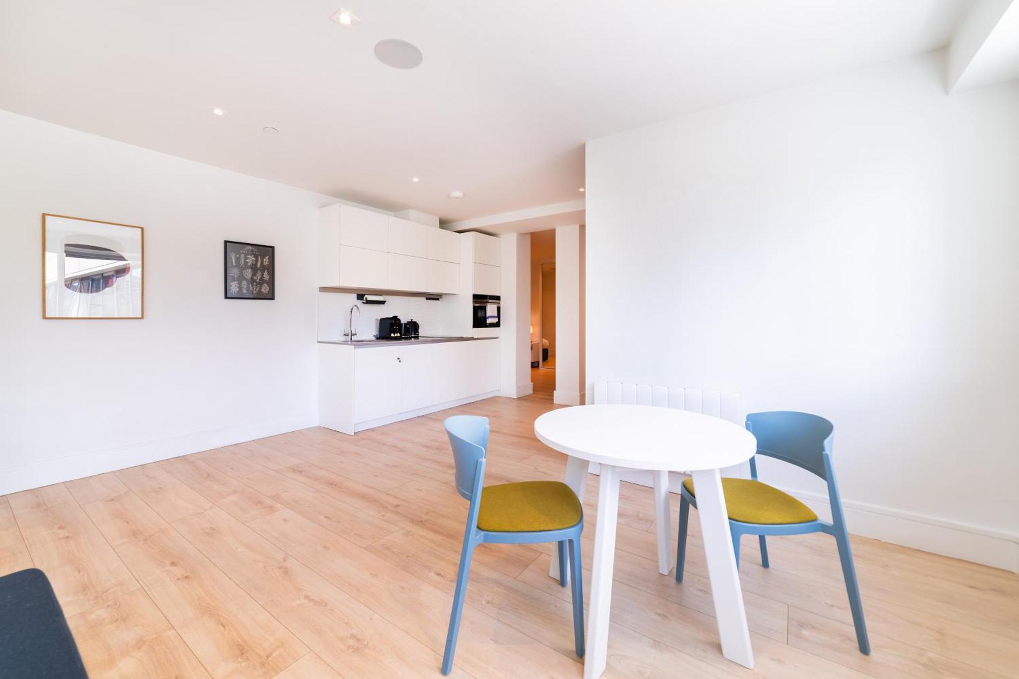 Stylish Retreats On Olympic Way Apartment London Luaran gambar