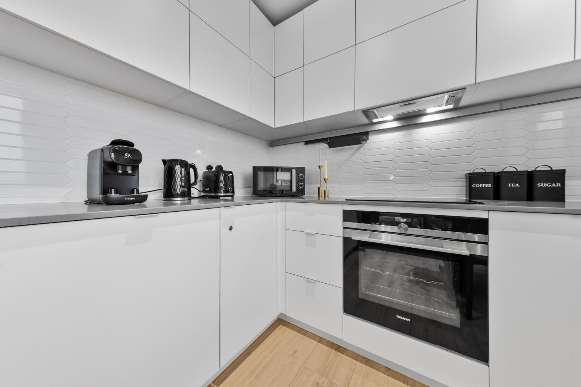 Stylish Retreats On Olympic Way Apartment London Luaran gambar